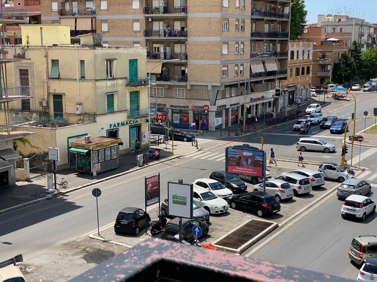 The Italian House In Rome A Pochi Passi Dalla Metro A Kültér fotó